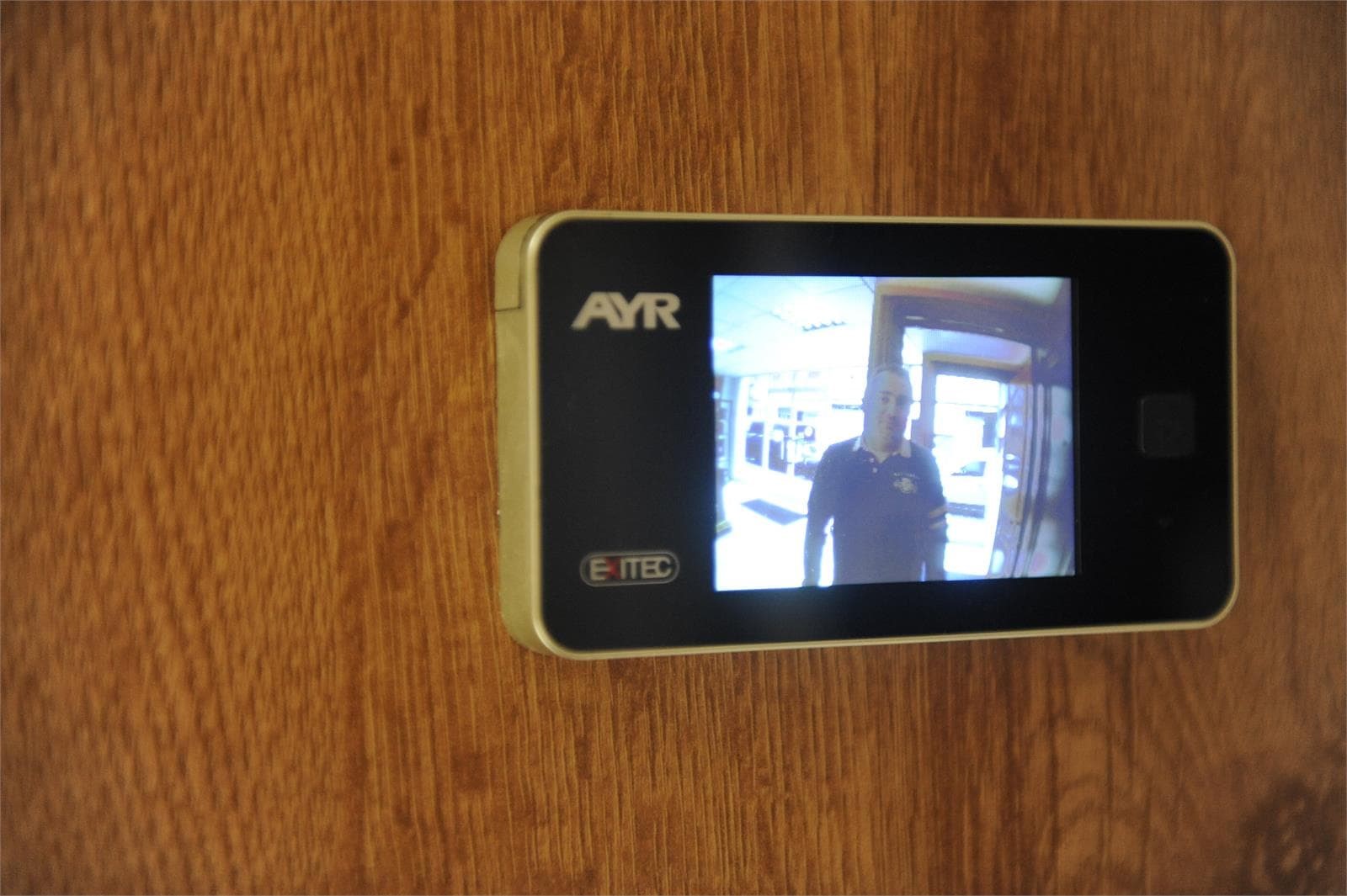 Ventajas de instalar una mirilla digital en su puerta acorazada - Consejos